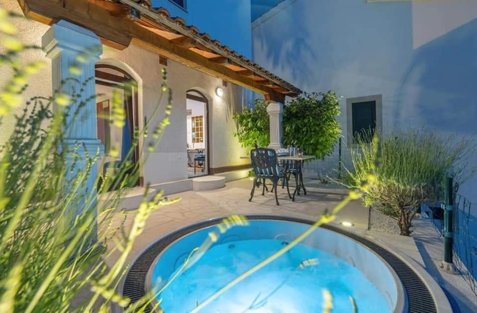 Ferienwohnung 33 Ulica Nikole Jurisica Senj  Zimmer foto